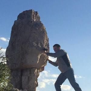 Meet your Posher, Dennis